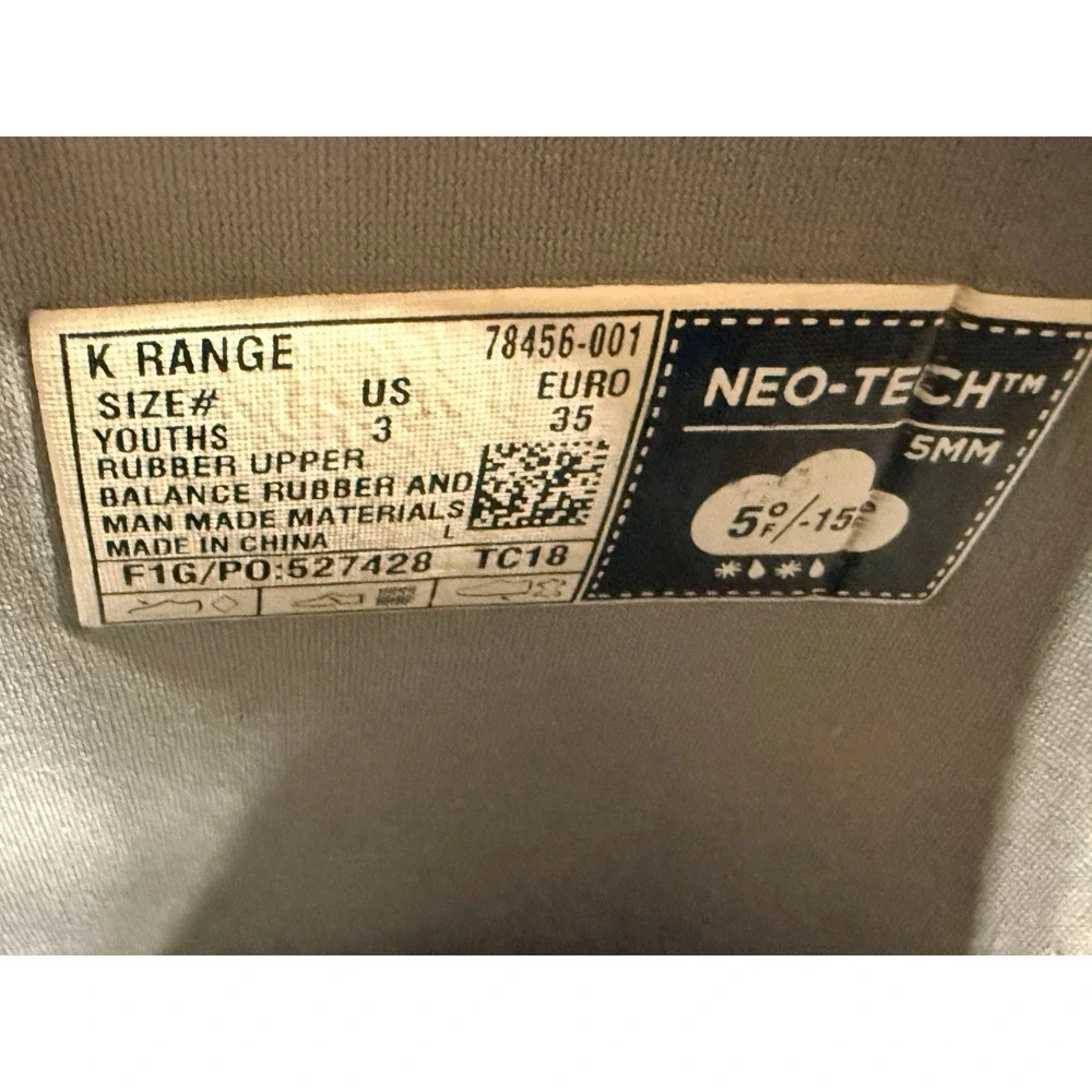 BOGS K Range - Kids Waterproof Boots - Black Neo-Tech Insulated - Youth Size 3